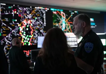 Système d'interphonie et de communication d'urgence dans une école