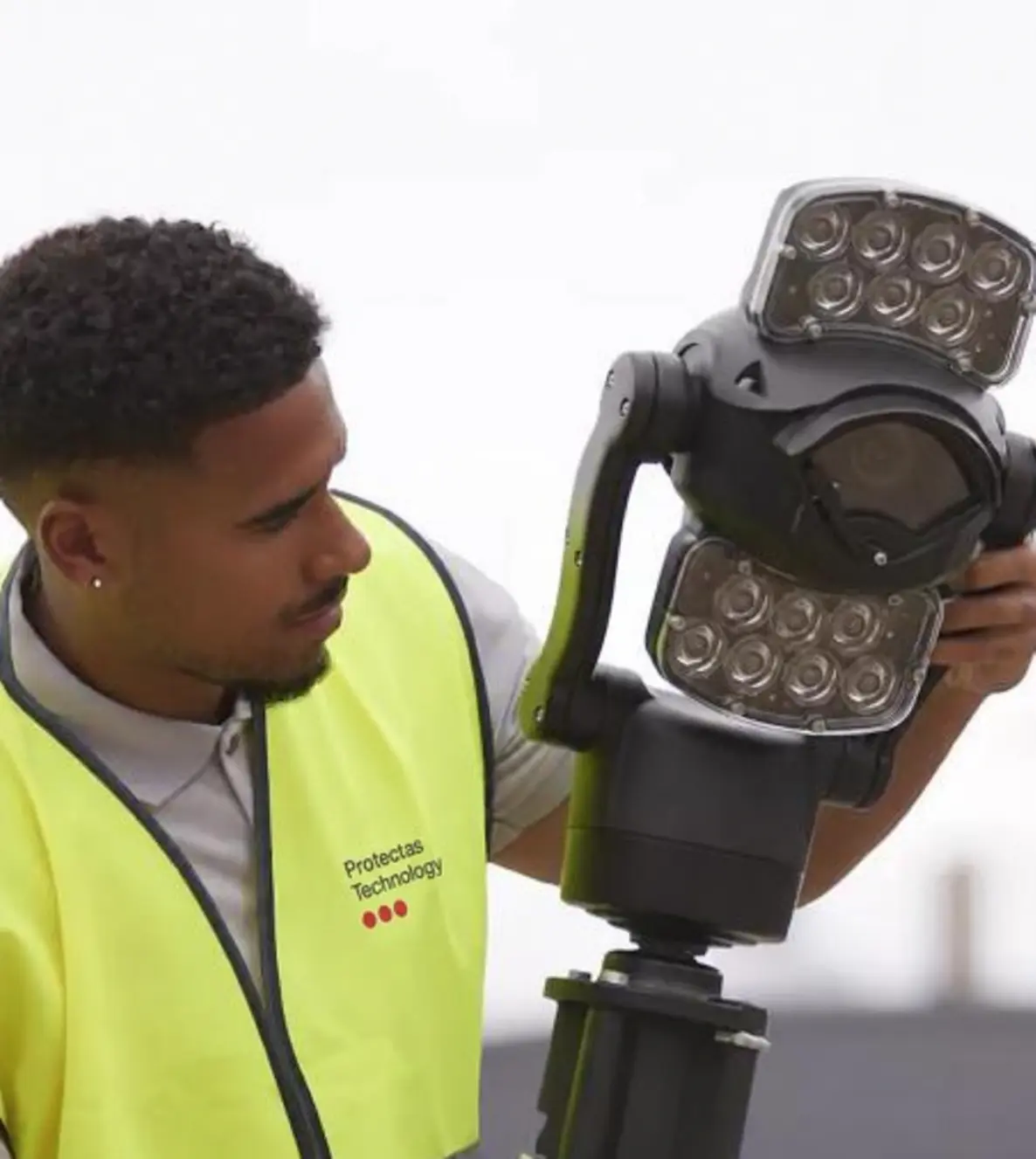 Caméra thermique de surveillance industrielle